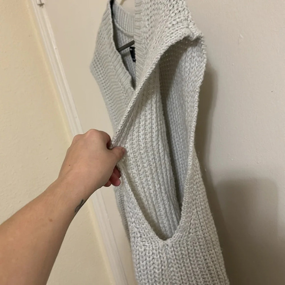 EUC Asos Oversized Knitted Sweater Vest V-neck - Picture 3 of 4